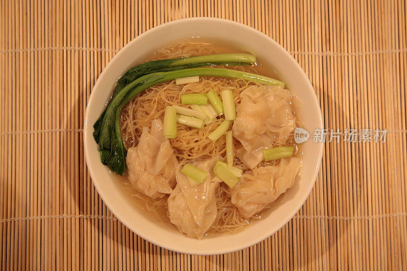 Shrimp Wonton Noodle Soup (云吞面)